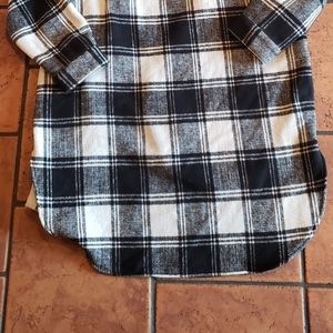 Forever 21 Jackets & Coats - Forever 21 Plaid Long Coat Forever 21 Jackets & Coats - Forever 21 Plaid Long Coat